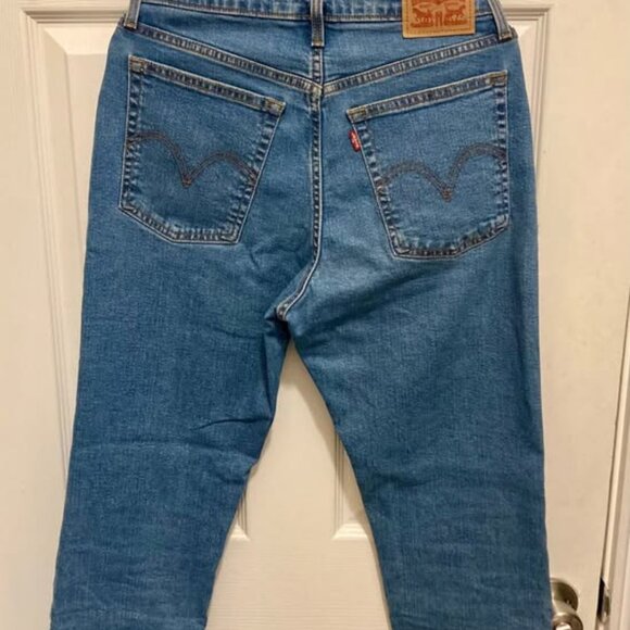 Levi's Blue Straight Leg Women's Jeans - Picture 4 of 4